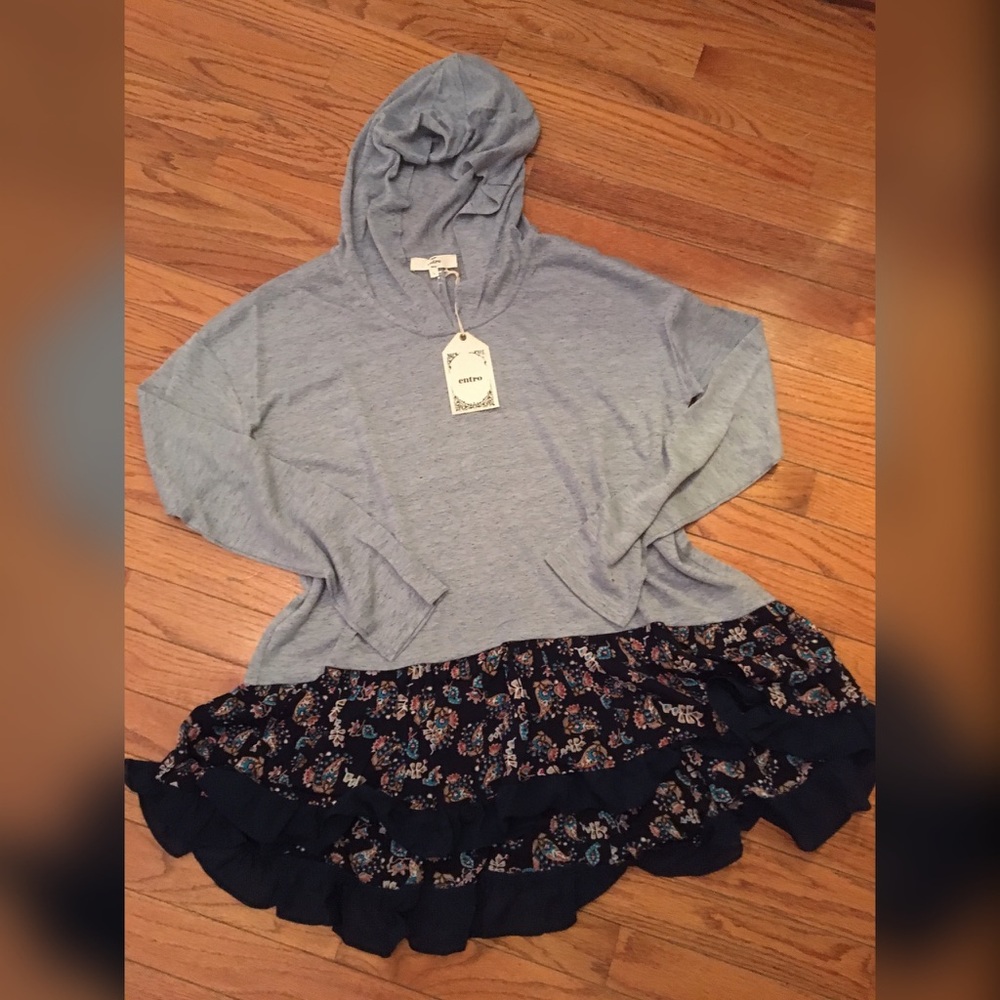 LAST 2! 💕Blue and black hoodie tunic w/ruffle - Picture 3 of 5